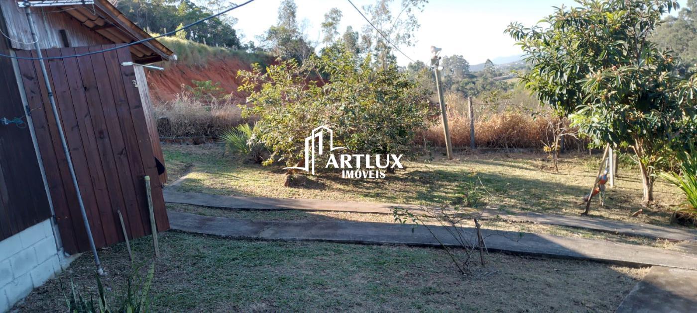 Sítio à venda com 3 quartos, 1080m² - Foto 18