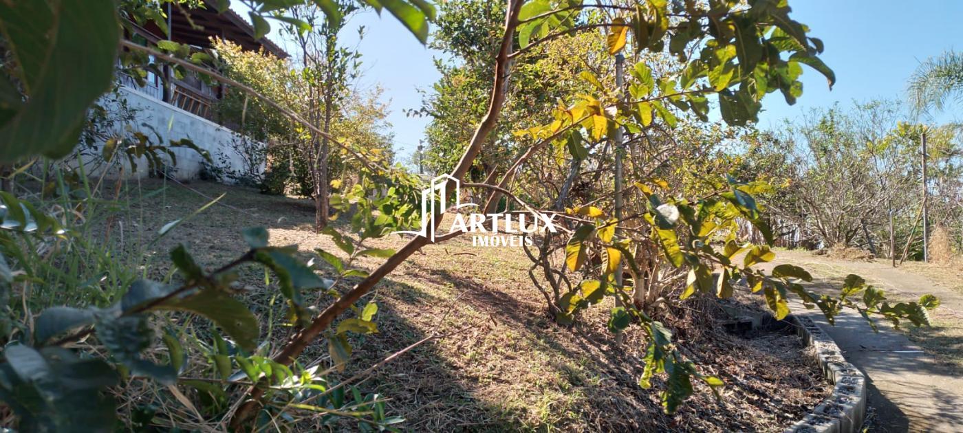 Sítio à venda com 3 quartos, 1080m² - Foto 17