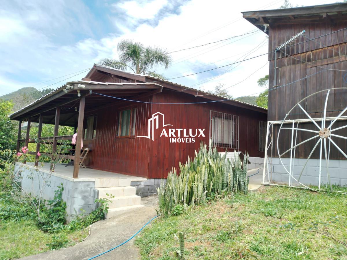 Sítio à venda com 3 quartos, 1080m² - Foto 1