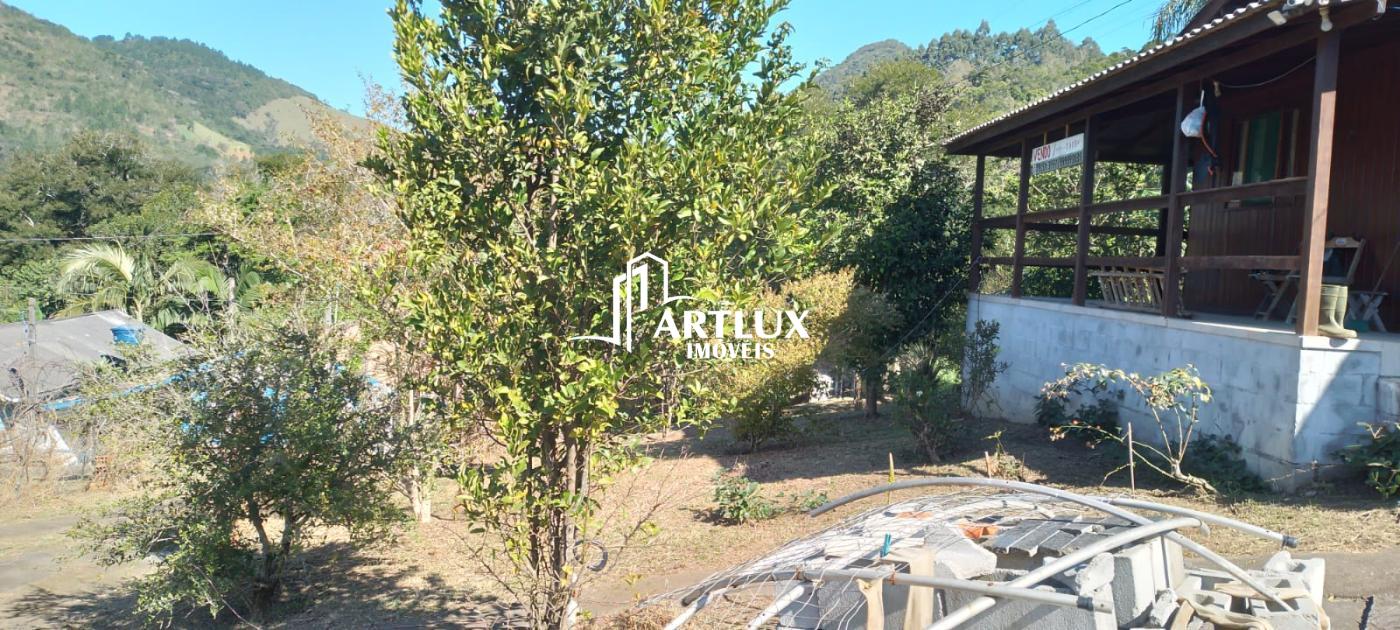 Sítio à venda com 3 quartos, 1080m² - Foto 28