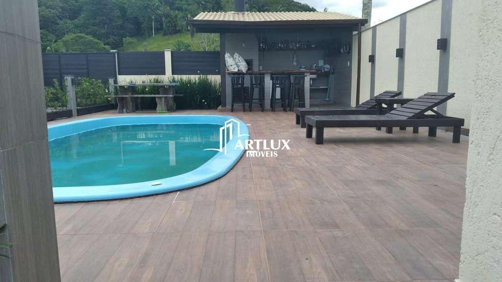 Sítio à venda com 2 quartos, 78m² - Foto 1