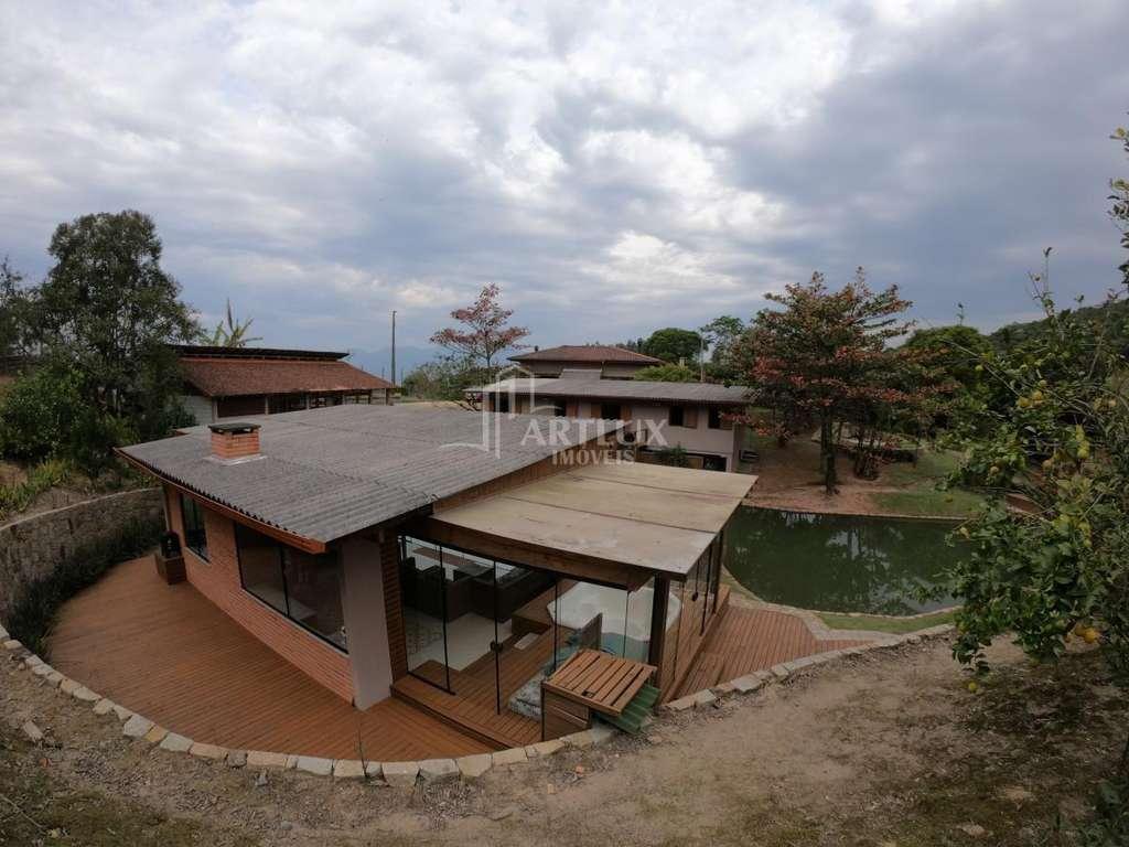 Sítio à venda com 3 quartos, 150m² - Foto 11