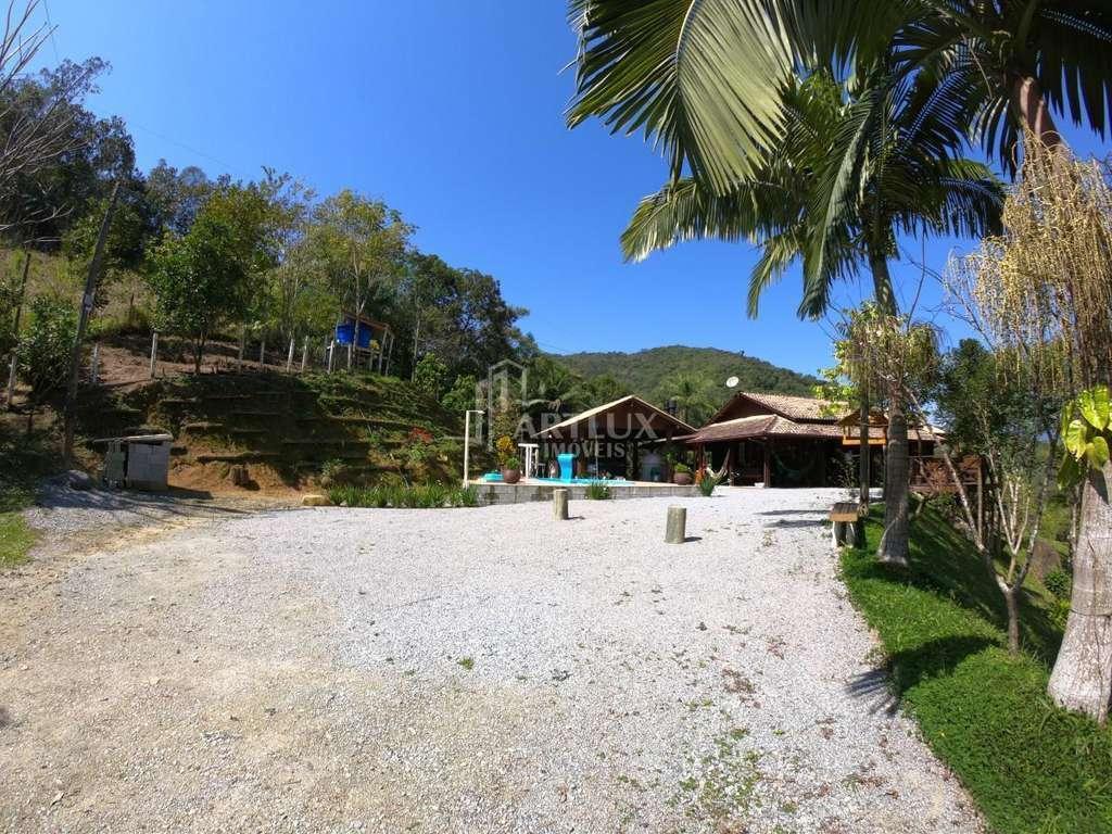 Sítio à venda com 3 quartos, 150m² - Foto 20