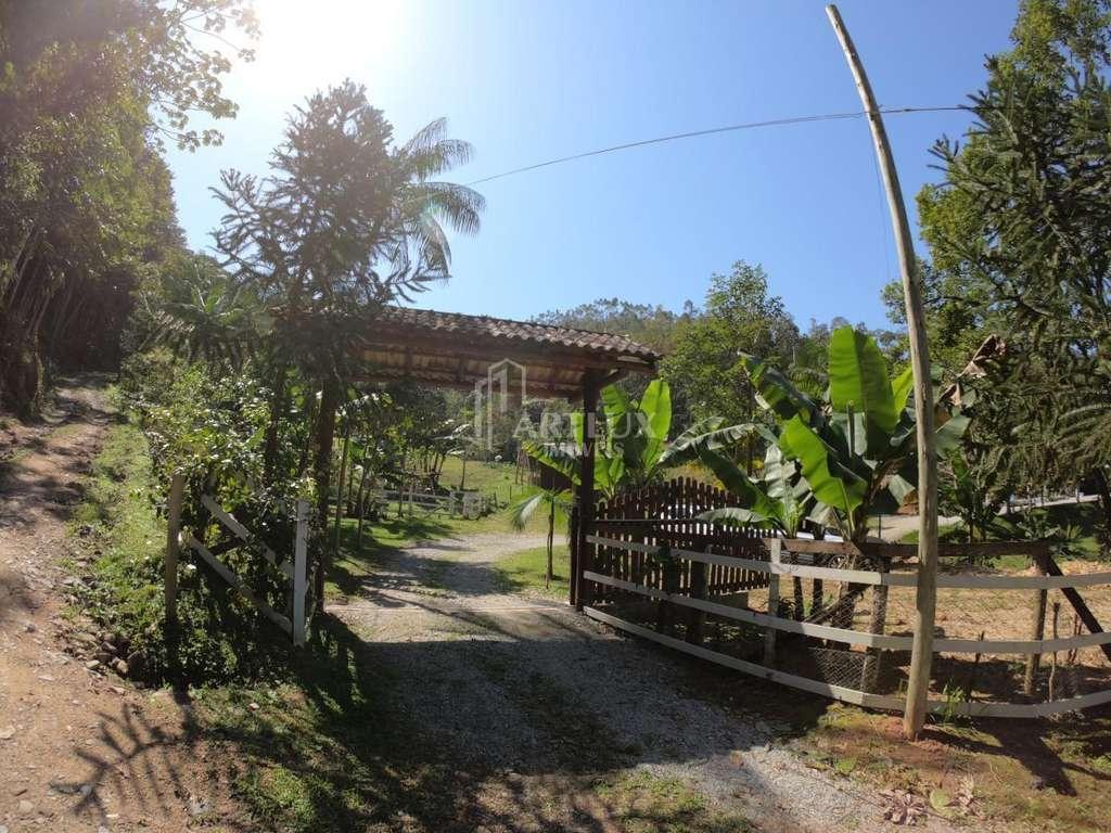 Sítio à venda com 3 quartos, 150m² - Foto 24