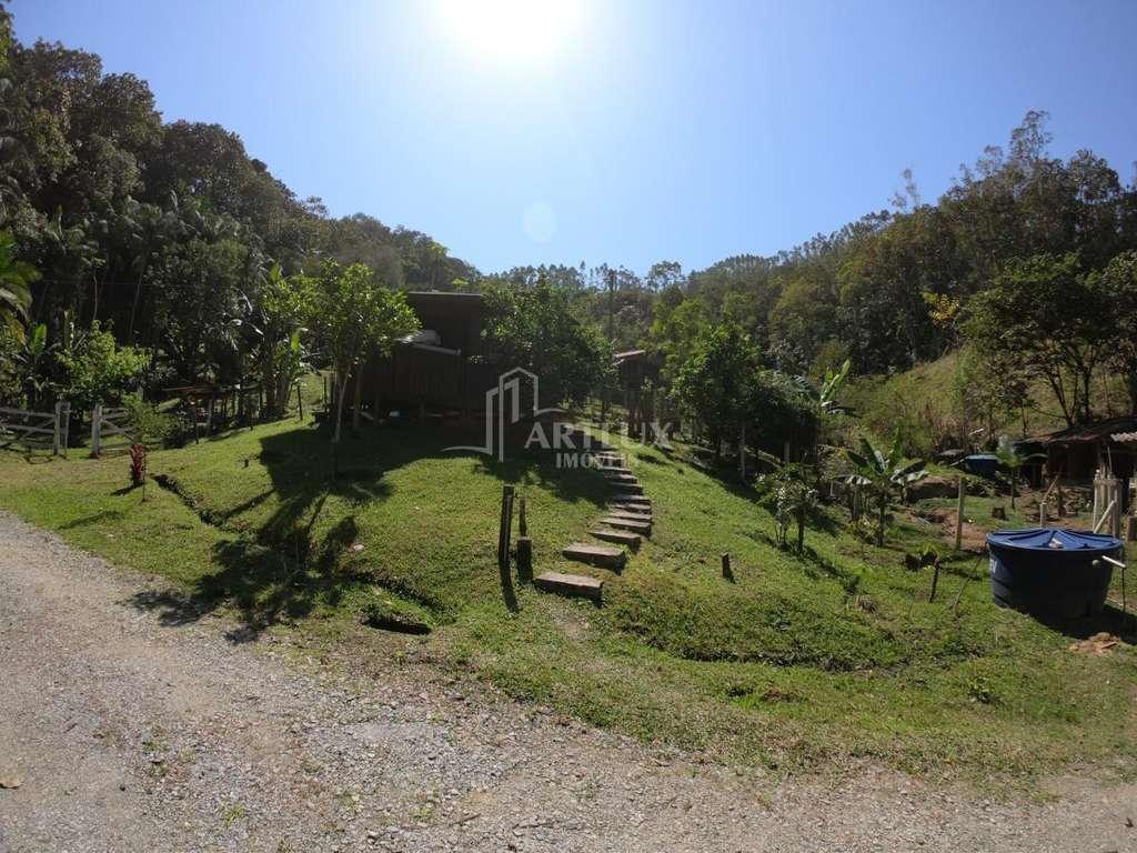 Sítio à venda com 3 quartos, 150m² - Foto 22