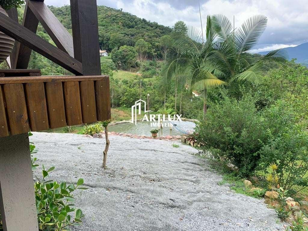 Sítio à venda com 3 quartos, 150m² - Foto 28