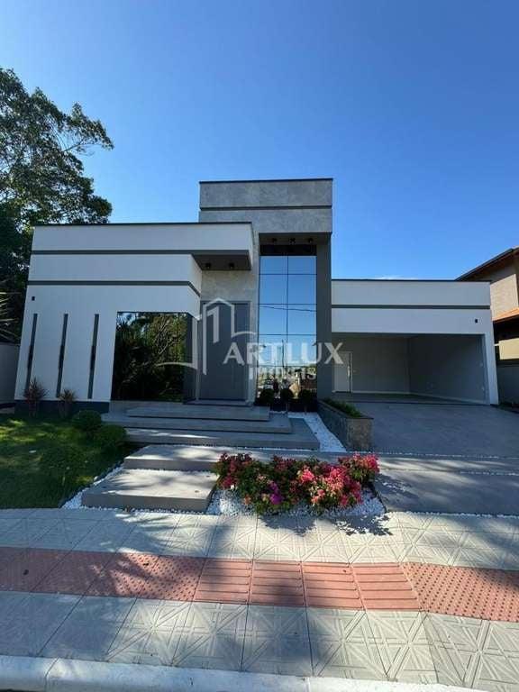 Casa à venda com 3 quartos, 360m² - Foto 2
